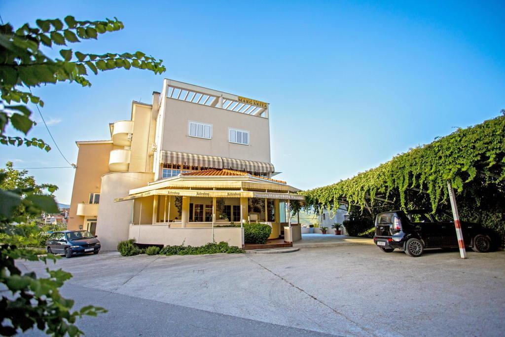Rooms Margarita Stobreč Екстериор снимка