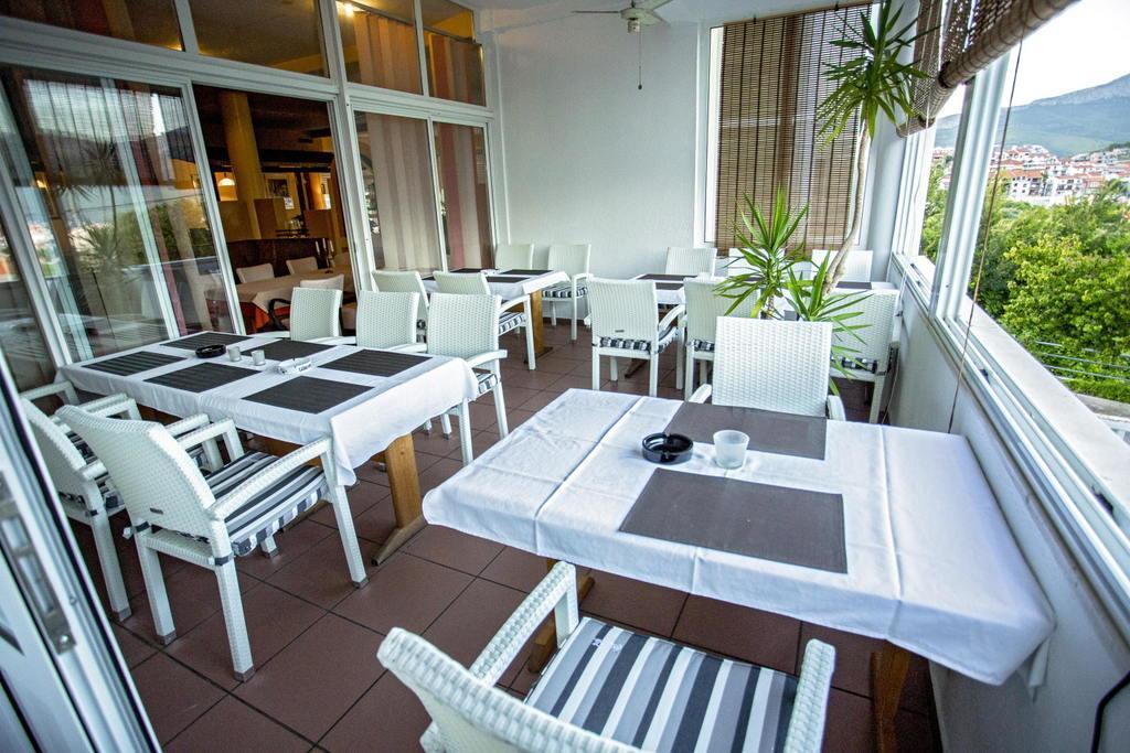 Rooms Margarita Stobreč Екстериор снимка